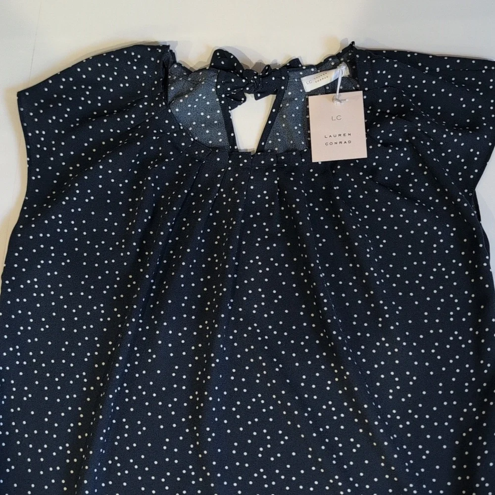LC Lauren Conrad Womens Navy Polka Dot Blouse With Cap Sleeves NWT - Picture 4 of 5